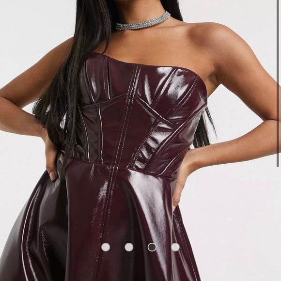 ASOS design premium corseted vinyl bandeau midi dress in oxblood size 2 - Picture 13 of 13